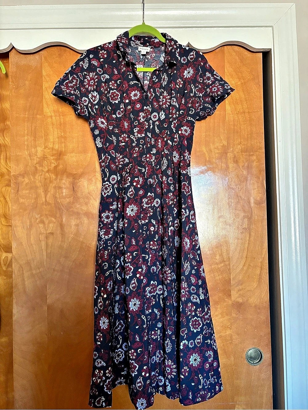 Scenario Floral Maxi Dress in Black & Red Size xs